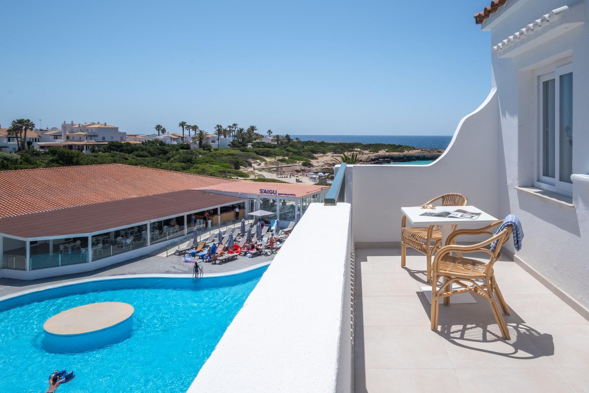 Apart-hotel Fergus Style Carema 4*