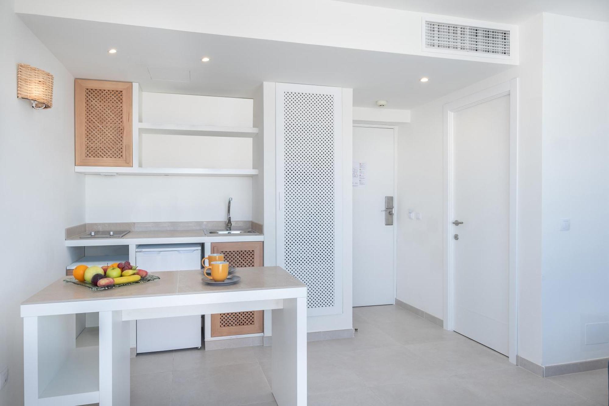 Fergus Style Carema Apart-hotel Cala'N Bosch (Menorca)