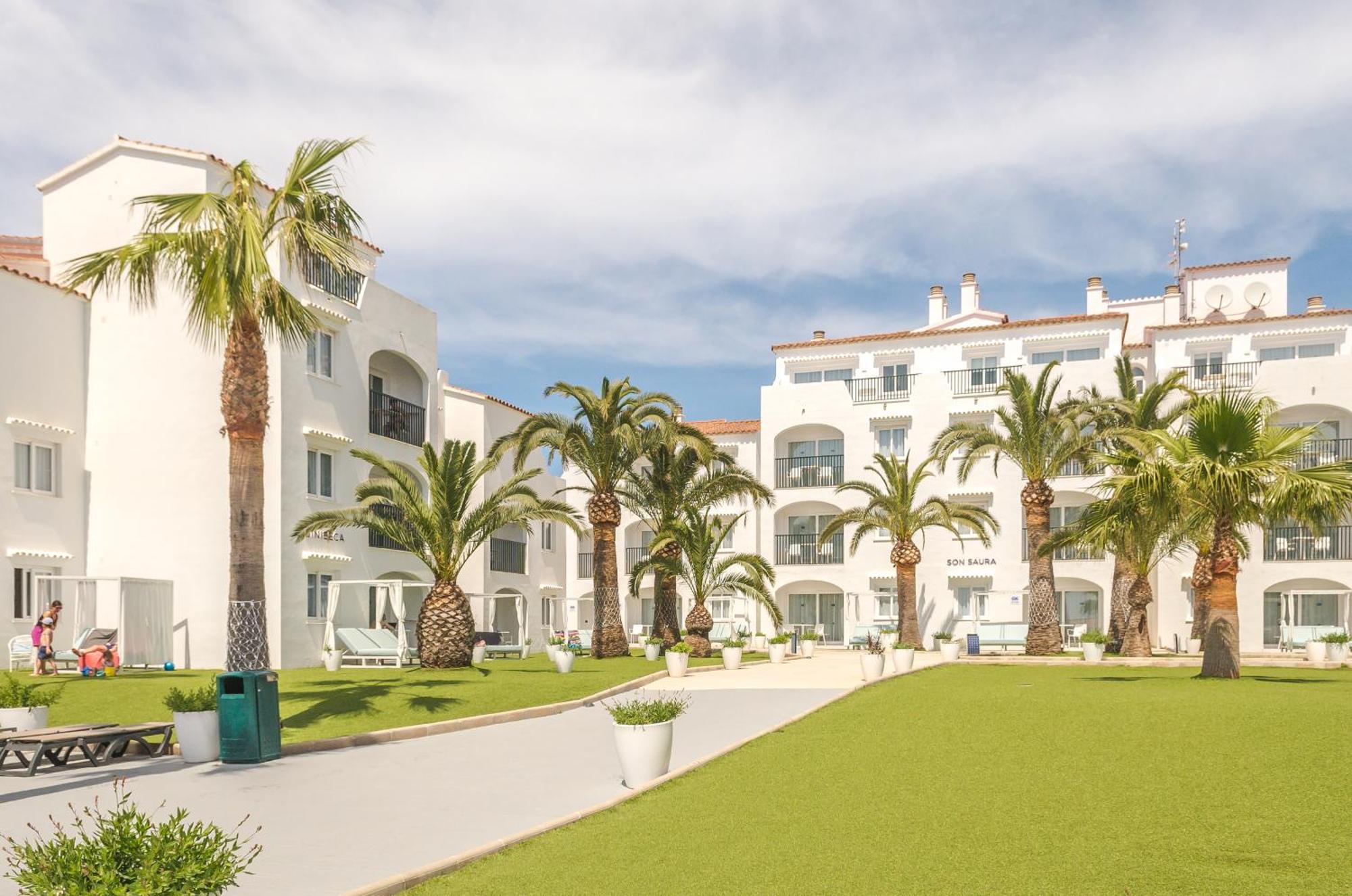 Aparthotel Fergus Style Carema 4*