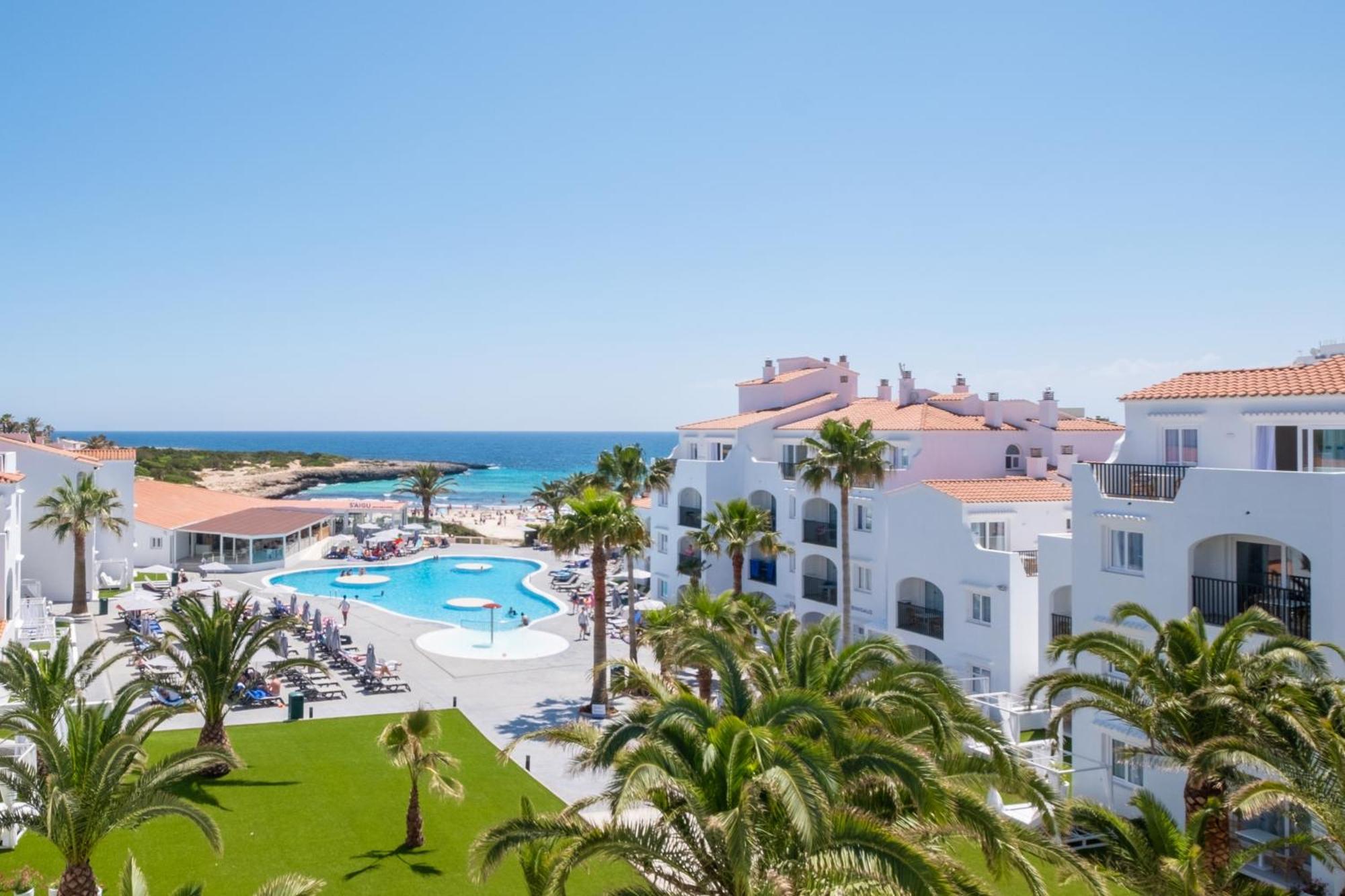 Fergus Style Carema Cala'N Bosch (Menorca)