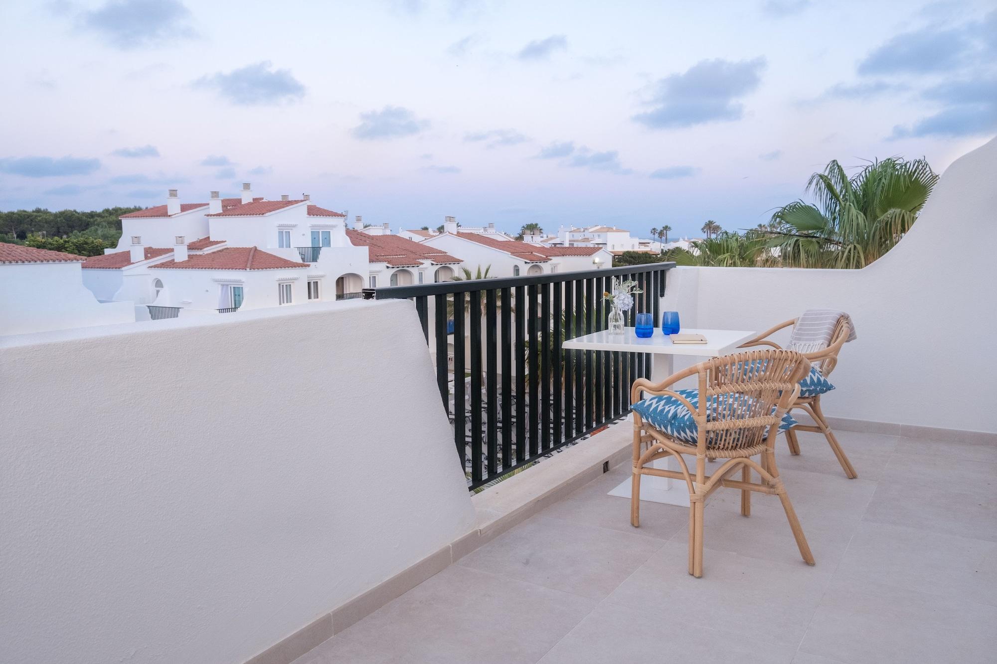 Fergus Style Carema Aparthotel Cala en Bosch